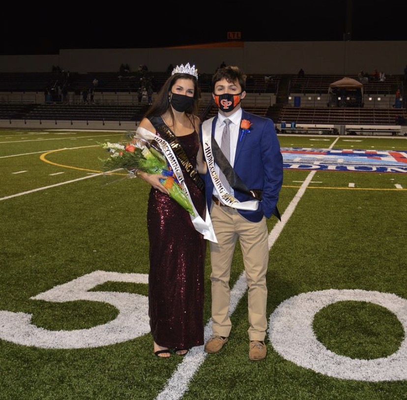 Homecoming+king+and+queen+announced