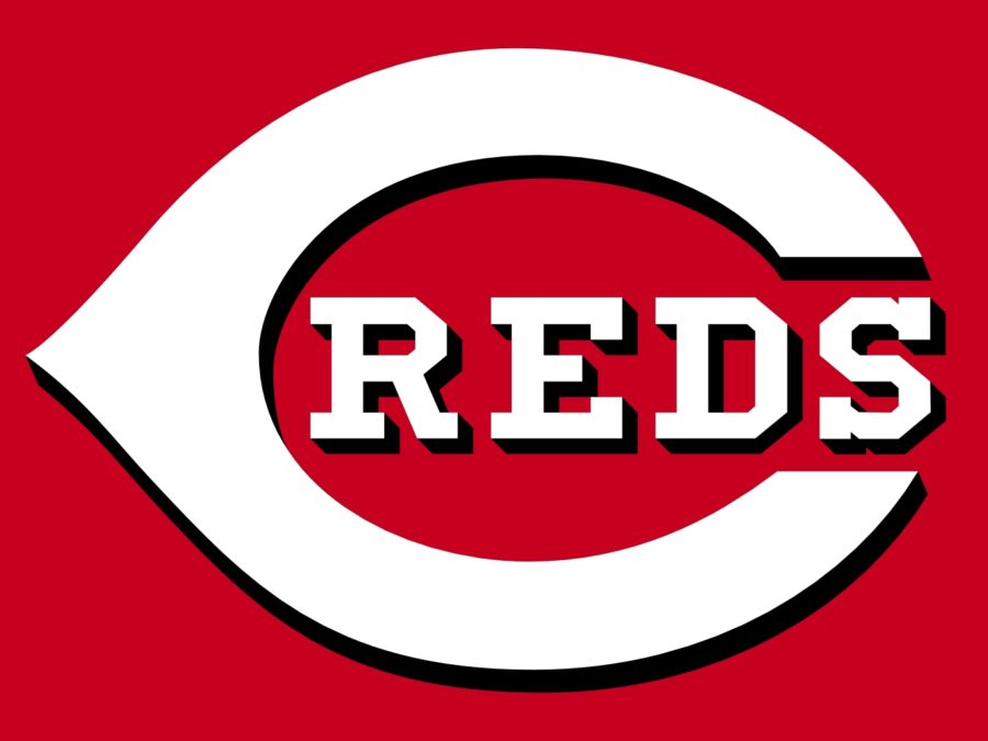 Reds+Chapman+suffers+scary+injury+on+the+mound