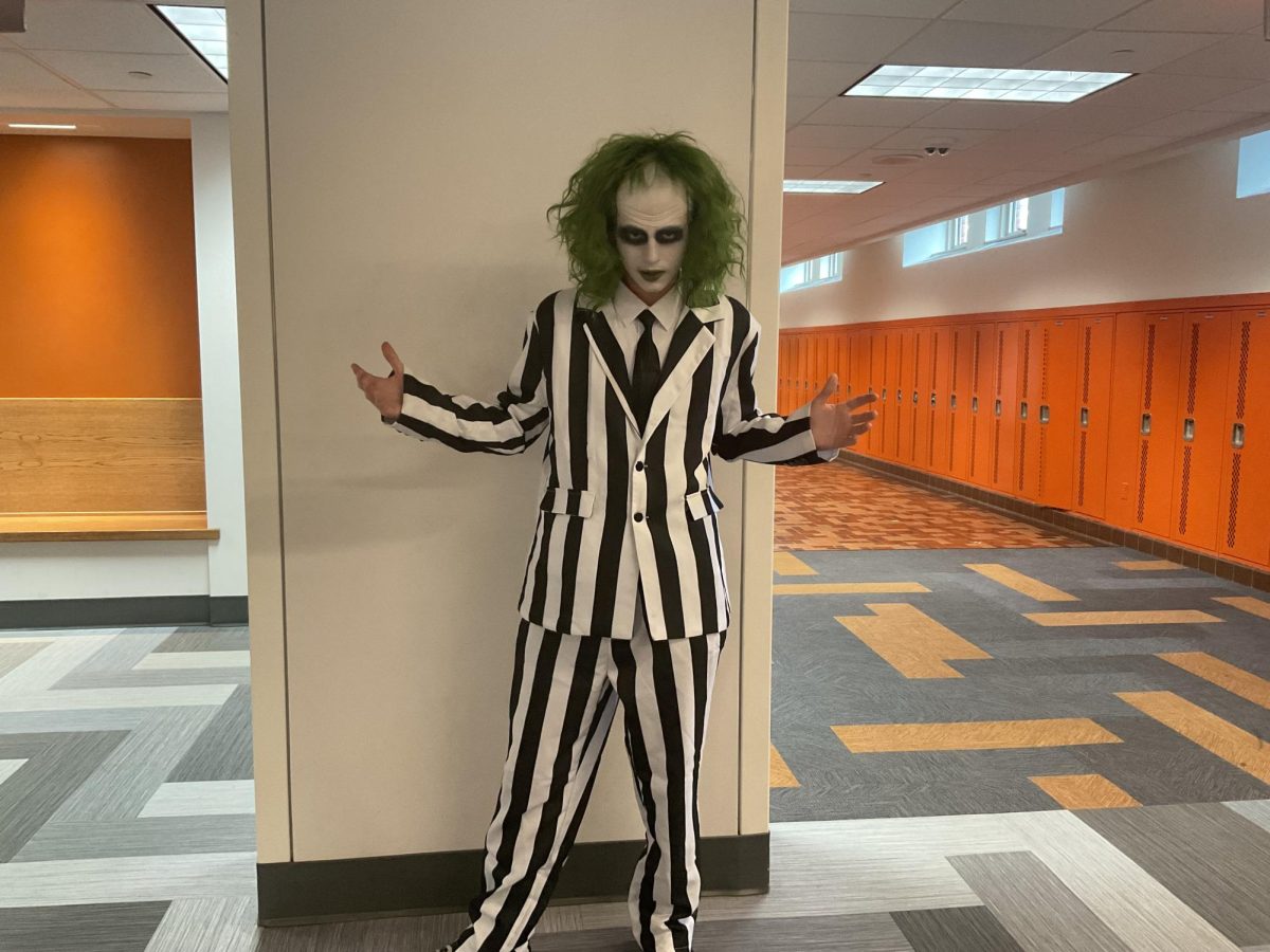 Beetlejuice cosplay highlights Halloween costume contest